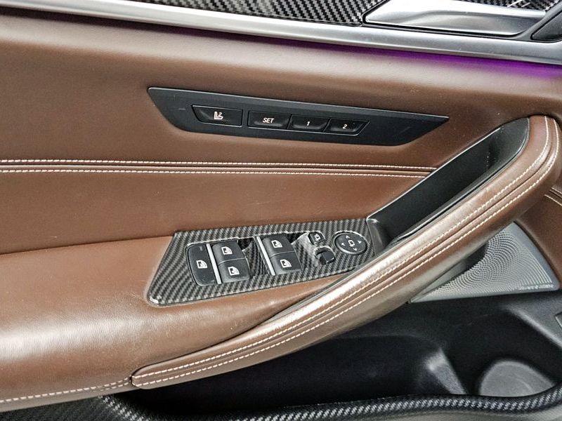 2017 BMW 5 Series 530i M Sport Package Plus photo 29