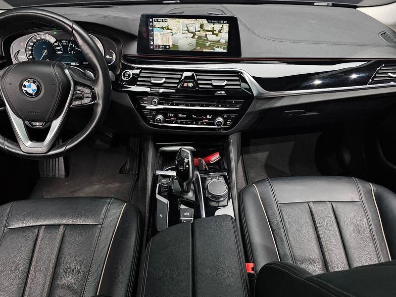 2018 BMW 5 Series 520d Luxury Special Edition photo 7
