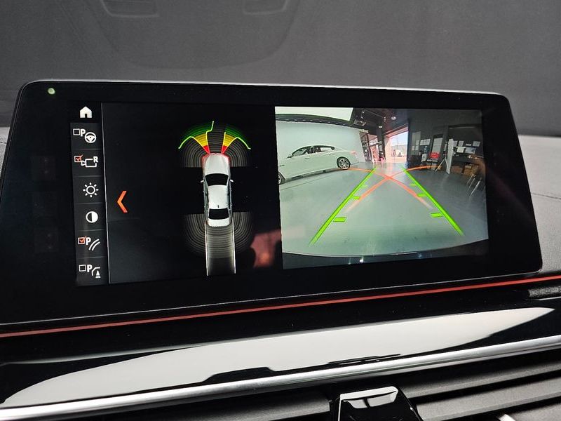 2018 BMW 5 Series 520d Luxury Special Edition photo 15