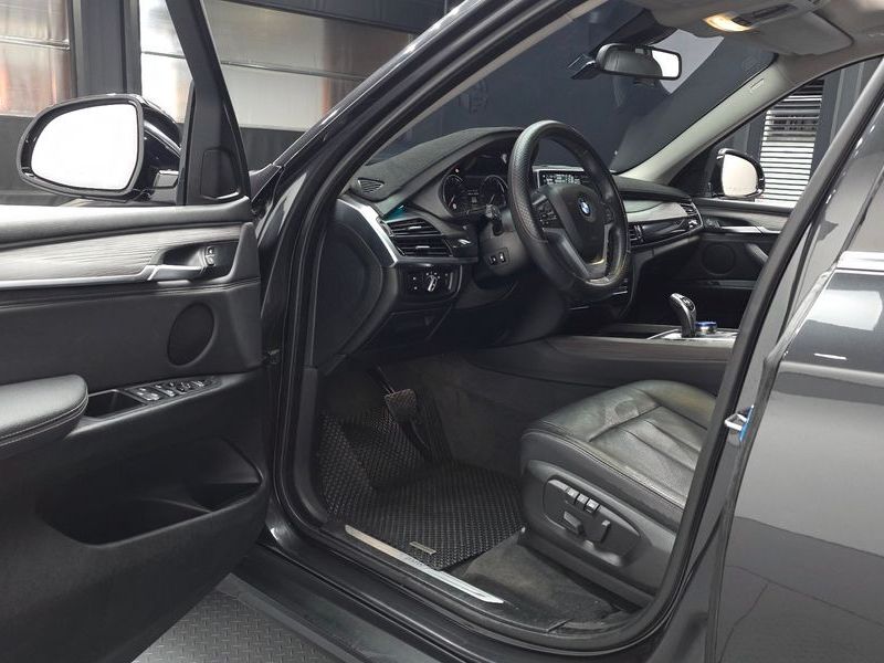 2017 BMW X5 xDrive 30d photo 10