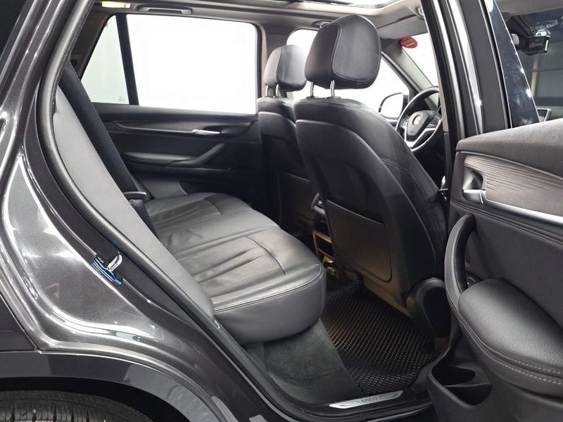 2017 BMW X5 xDrive 30d photo 12