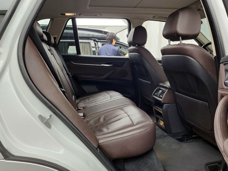 2017 BMW X5 xDrive 30d photo 12