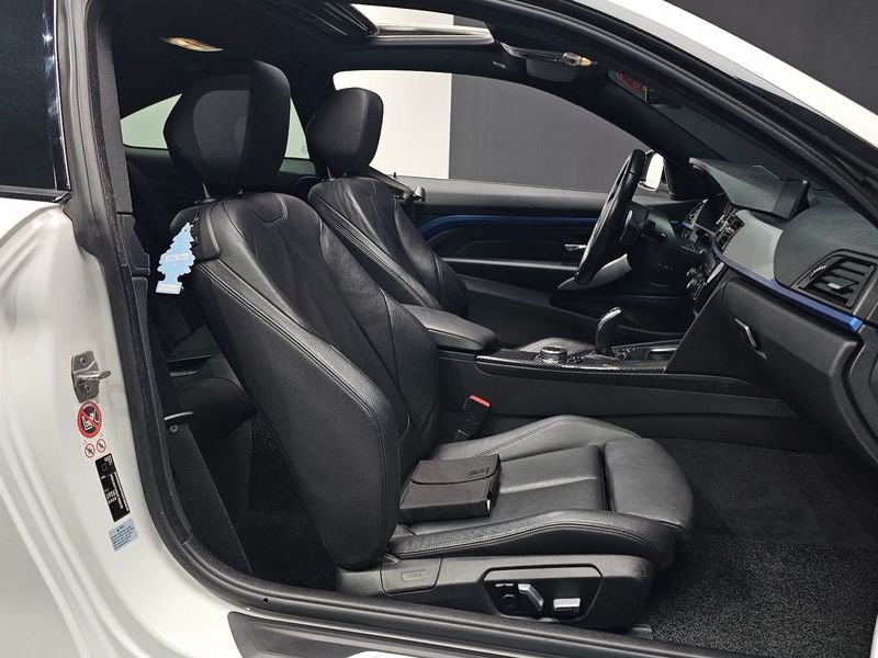 2017 BMW 4 Series 428i M Sport Coupe photo 10