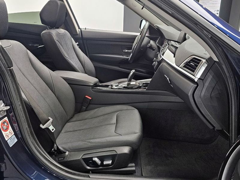 2017 BMW 3 Series GT 320d photo 10