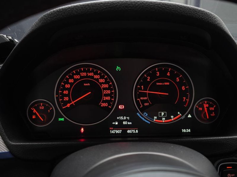 2017 BMW 3 Series 330i M Sport photo 8