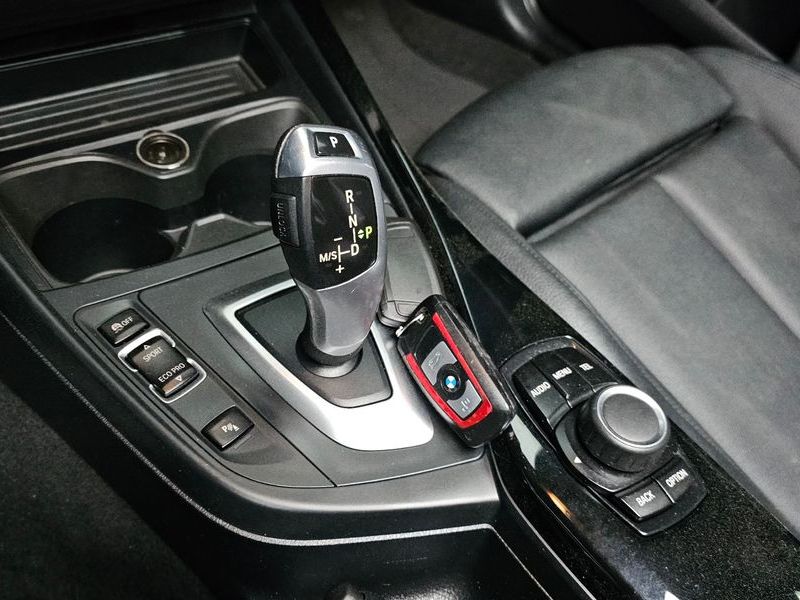 2017 BMW 1시리즈 118d Sport 5Door photo 9