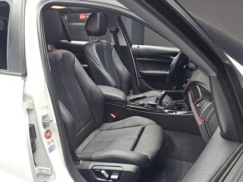 2017 BMW 1시리즈 118d Sport 5Door photo 11