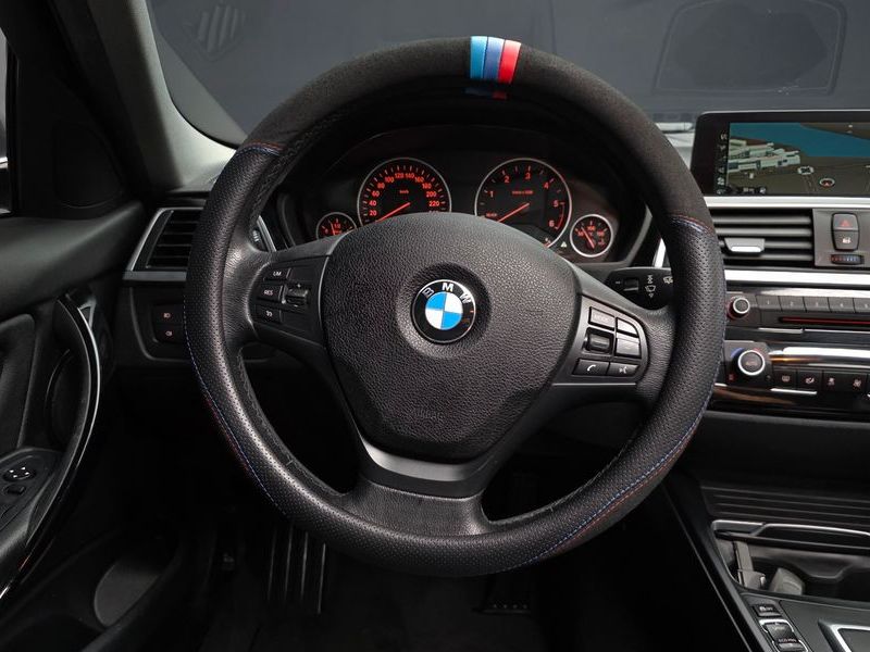 2017 BMW 3 Series 320d xDrive photo 13