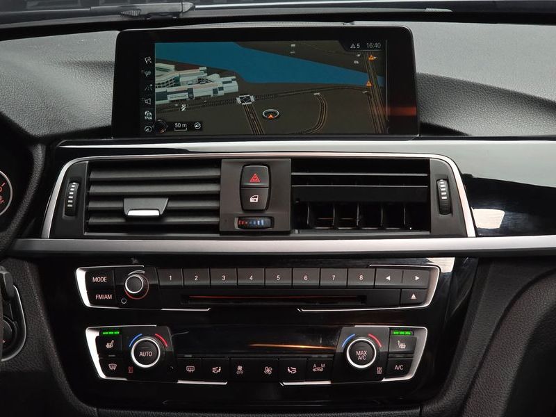 2017 BMW 3 Series 320d xDrive photo 14
