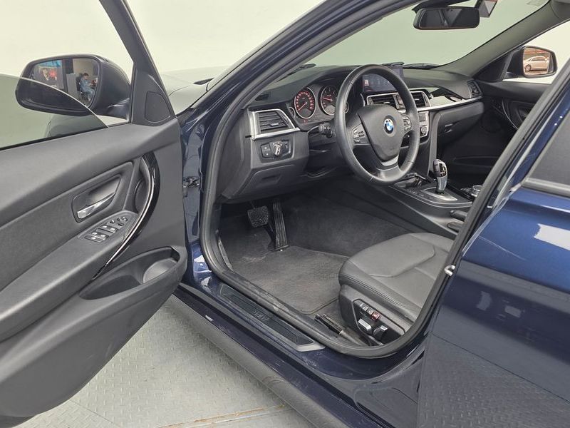 2017 BMW 3 Series 320d photo 10