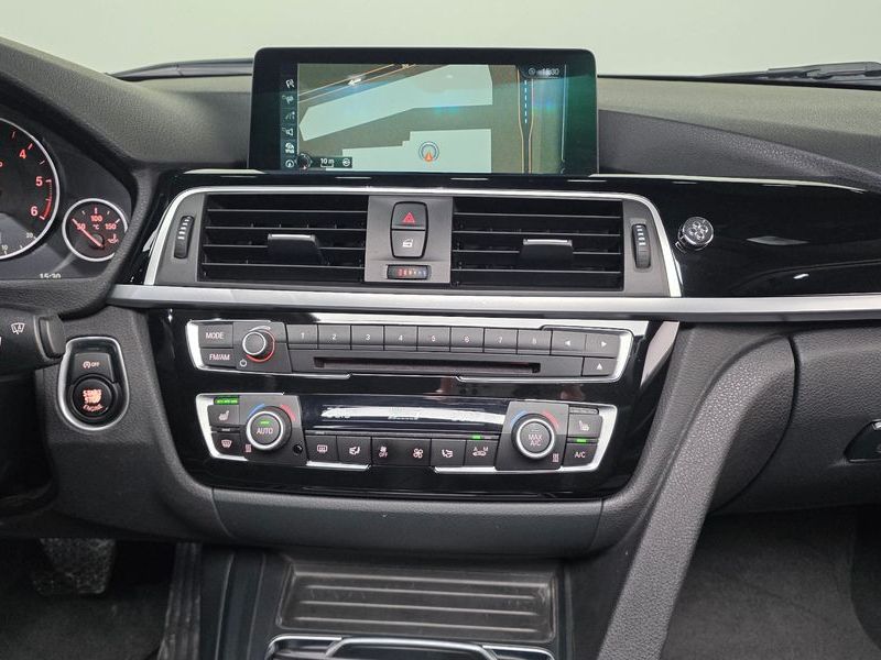 2017 BMW 3 Series 320d photo 14