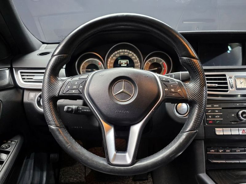 2016 Mercedes-Benz E-Class E220 Bluetec Avantgarde Sport photo 13