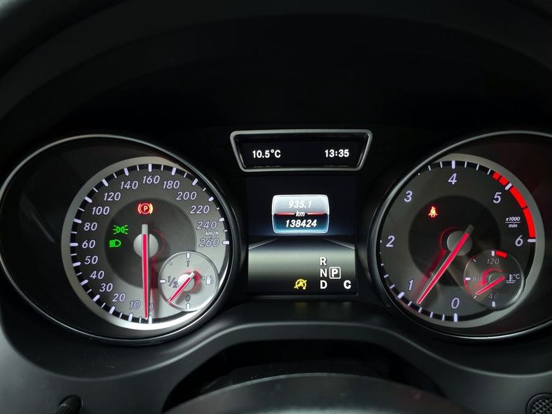 2016 Mercedes-Benz A-Class CLA200 d photo 8