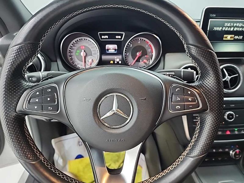 2016 Mercedes-Benz A-Class CLA200 d 4MATIC photo 9