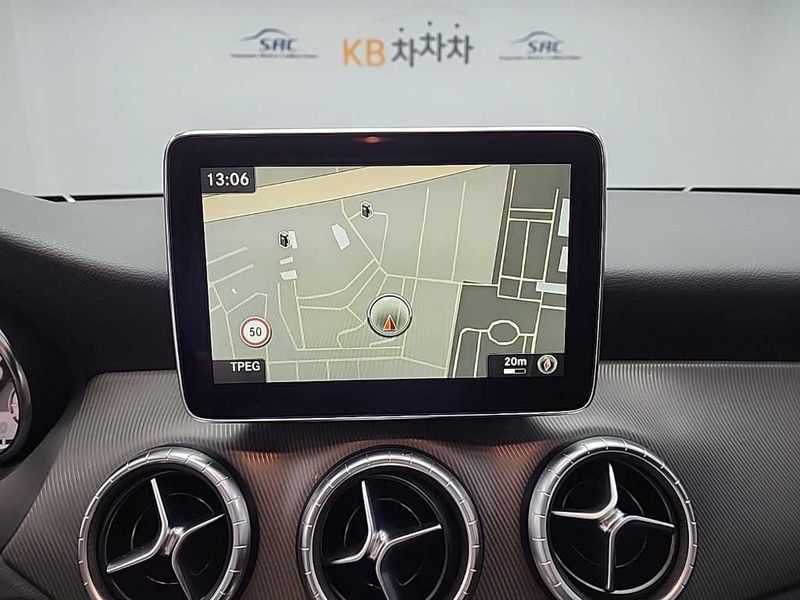 2016 Mercedes-Benz A-Class CLA200 d 4MATIC photo 15