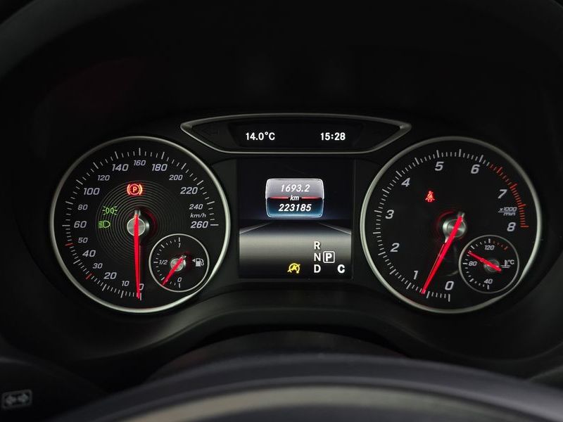 2016 Mercedes-Benz A-Class A200 photo 8
