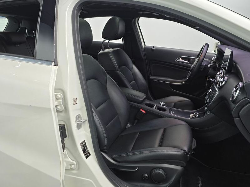 2016 Mercedes-Benz A-Class A200 photo 10