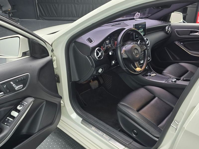 2016 Mercedes-Benz A-Class A200 photo 11