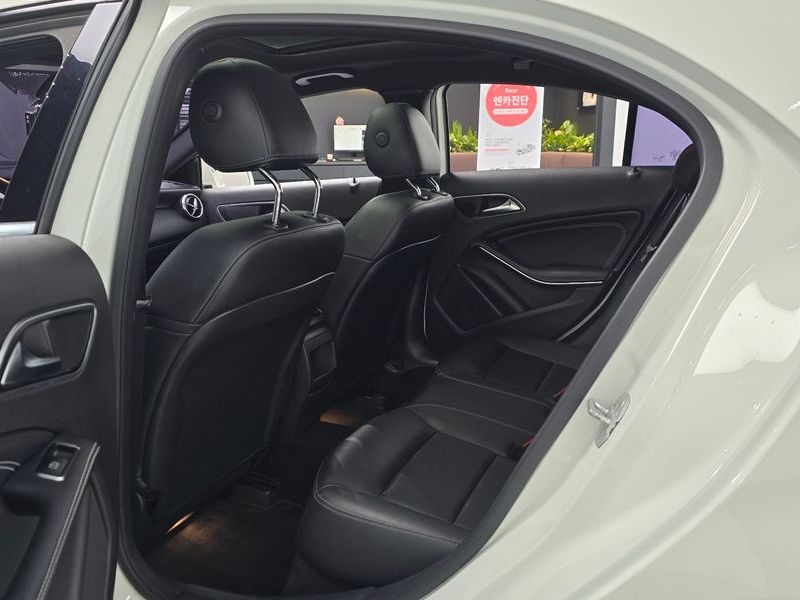 2016 Mercedes-Benz A-Class A200 photo 12