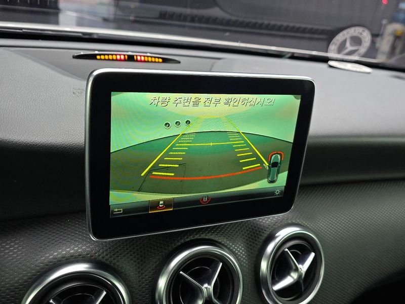 2016 Mercedes-Benz A-Class A200 photo 16