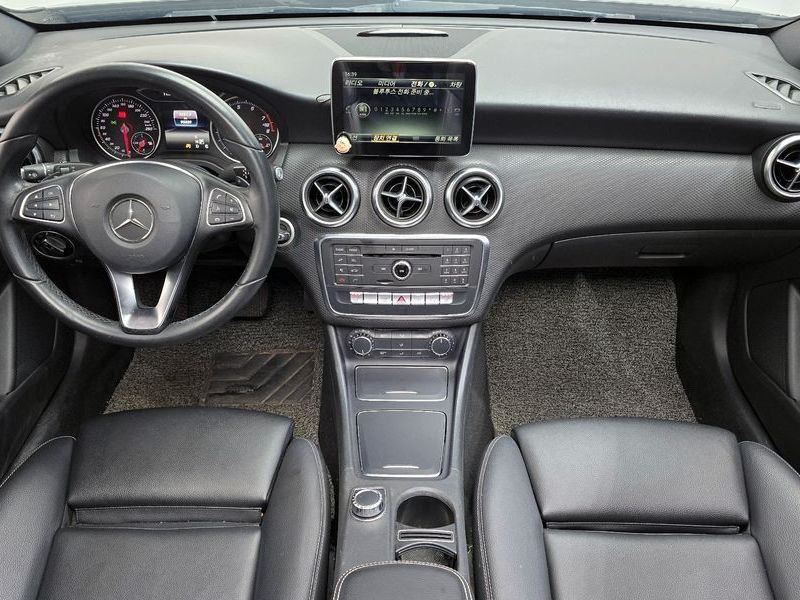 2016 Mercedes-Benz A-Class A200 photo 7