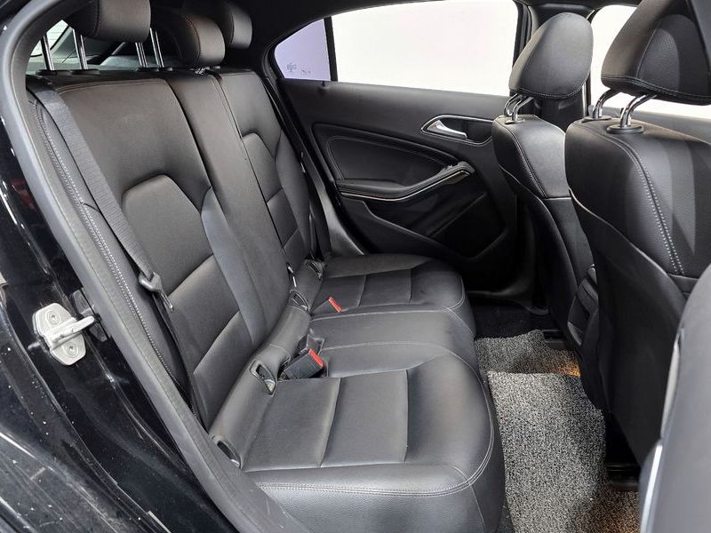 2016 Mercedes-Benz A-Class A200 photo 12