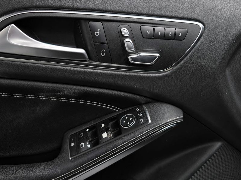 2016 Mercedes-Benz A-Class A200 photo 16