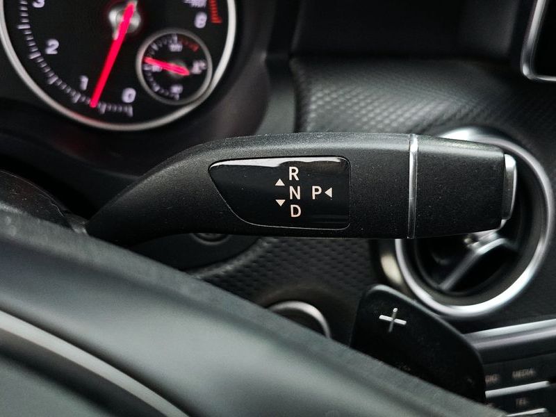 2016 Mercedes-Benz A-Class A200 photo 9
