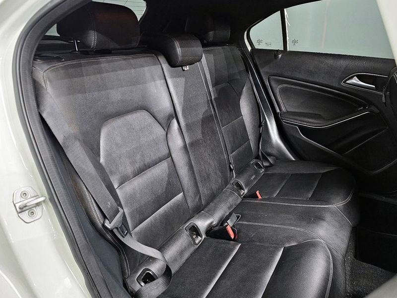2016 Mercedes-Benz A-Class A200 photo 12