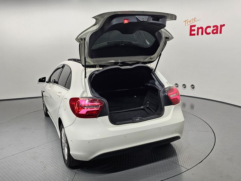 2016 Mercedes-Benz A-Class A200 photo 20