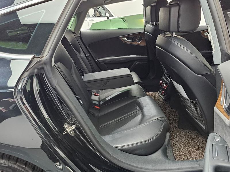 2016 Audi A7 50 TFSI Quattro Premium 4G photo 12