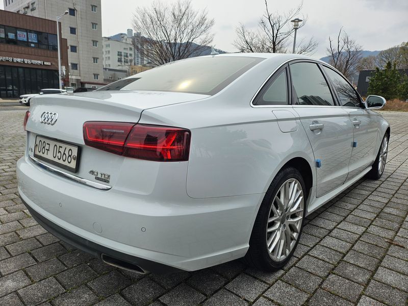 2016 Audi A6 40 TDI Quattro Premium C7 photo 8
