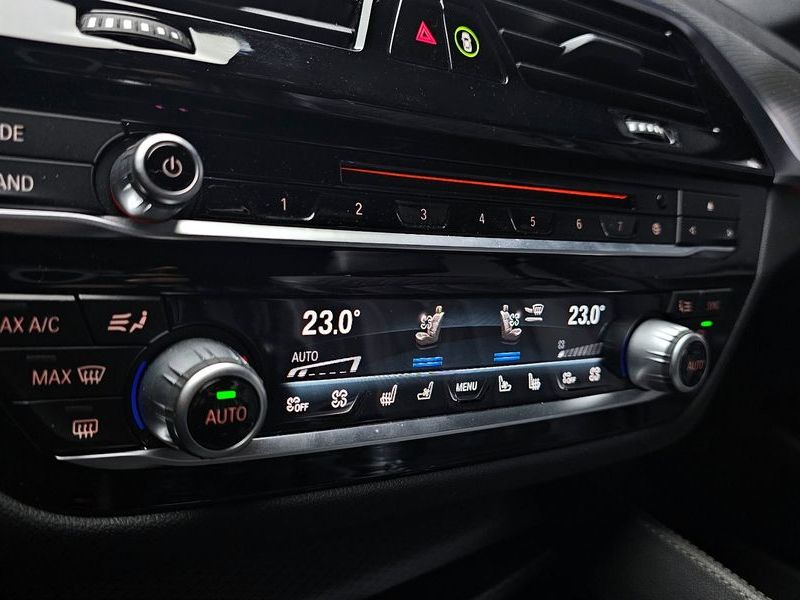 2019 BMW 5 Series 520d M Sport Package Plus photo 29