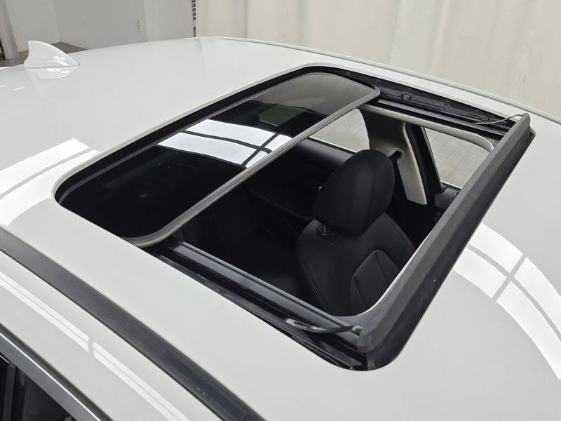 2019 BMW 3 Series 320d photo 17
