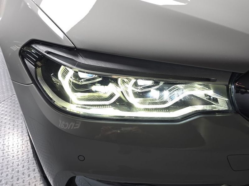 2019 BMW 5 Series 530i xDrive Luxury Plus photo 22