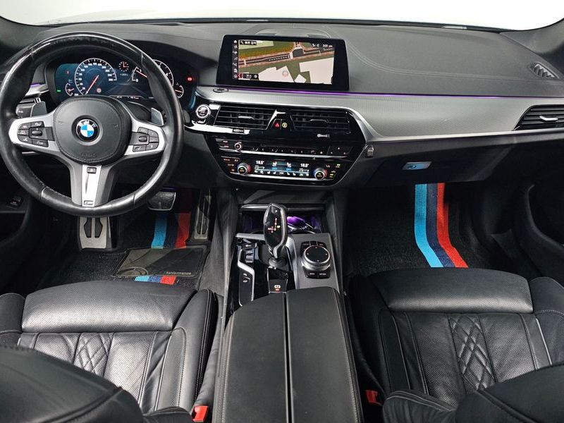 2019 BMW 5 Series 520d M Sport Package Plus photo 7