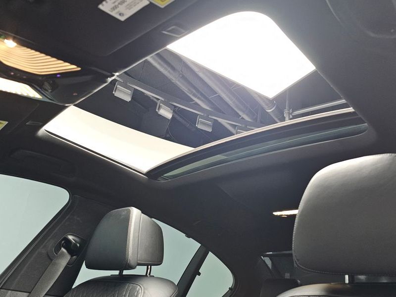 2019 BMW 5 Series 520d M Sport Package Plus photo 18