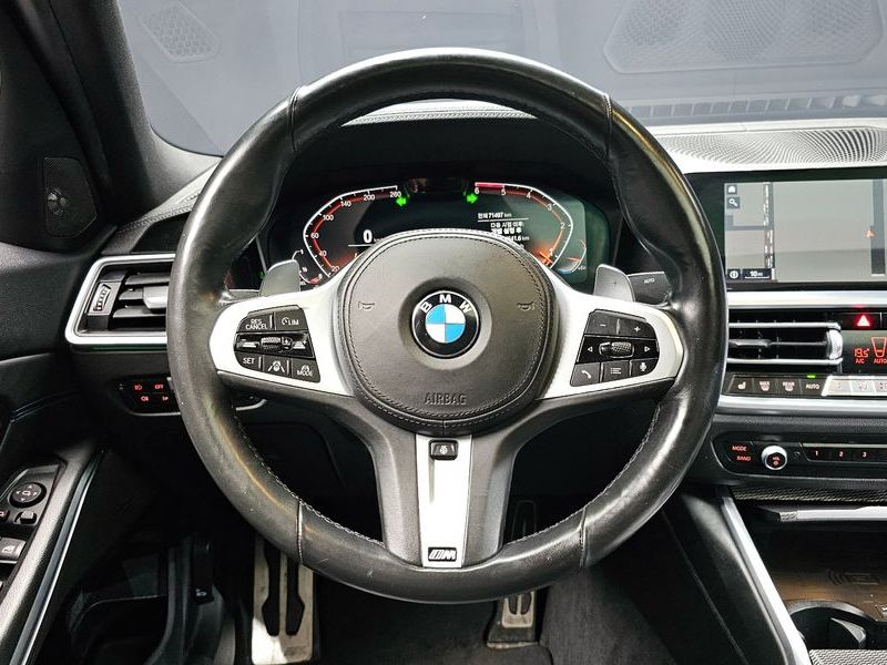 2019 BMW 3 Series 320d M Sport photo 12