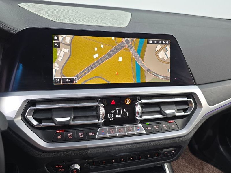 2019 BMW 3 Series 320d Luxury photo 13
