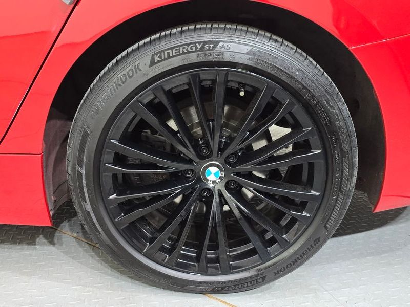 2019 BMW 3 Series 320d Luxury photo 21