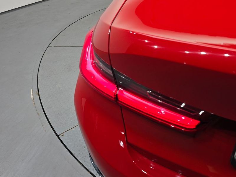 2019 BMW 3 Series 320d Luxury photo 23