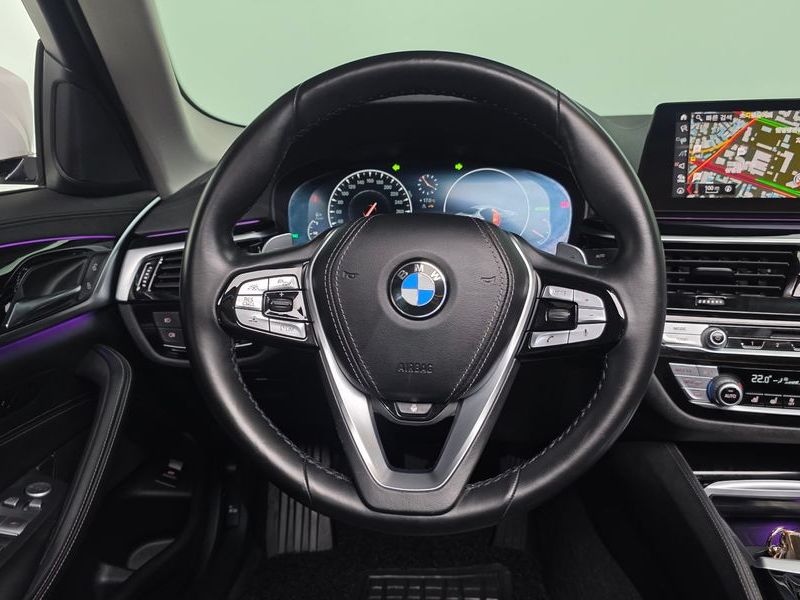 2019 BMW 5 Series 520d Luxury Plus photo 12