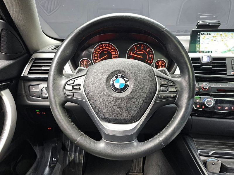 2018 BMW 4 Series 420d xDrive Sport GranCoupe photo 13