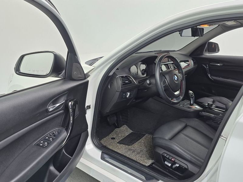 2018 BMW 1시리즈 118d Sport 5Door photo 10
