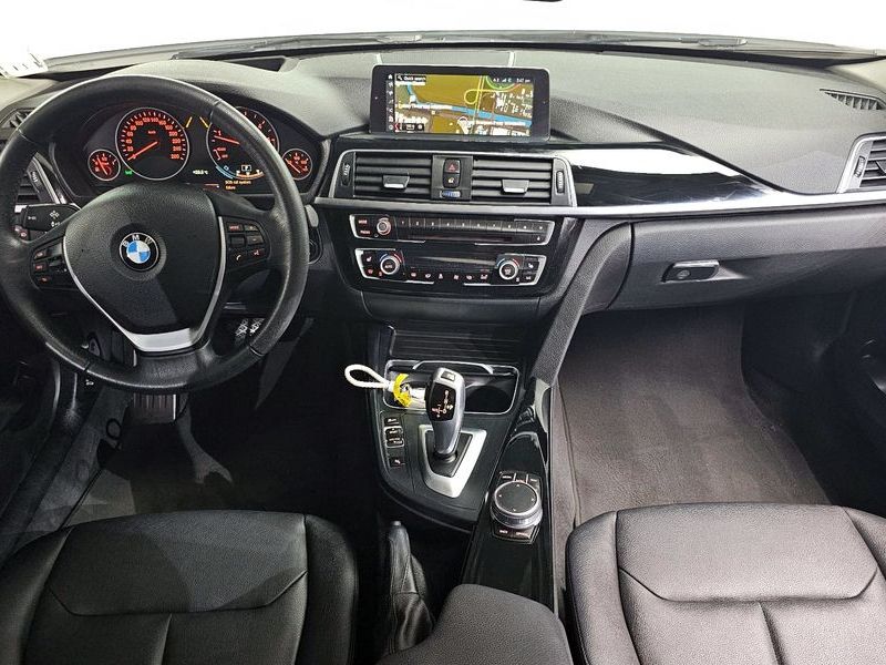 2018 BMW 3 Series 320d photo 7