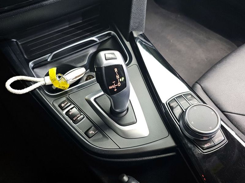 2018 BMW 3 Series 320d photo 9