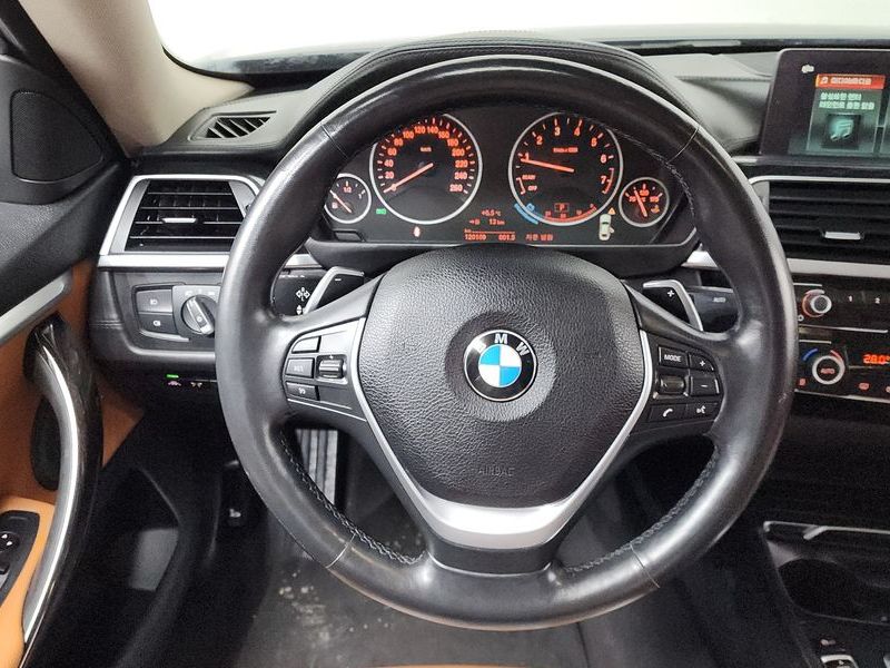 2018 BMW 4 Series 420i Luxury GranCoupe photo 13