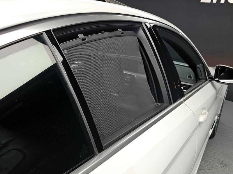 2019 BMW 5 Series 520d M Sport Package Plus photo 30