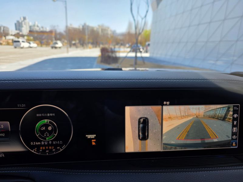 2018 Mercedes-Benz S-Class S450L 4MATIC photo 12
