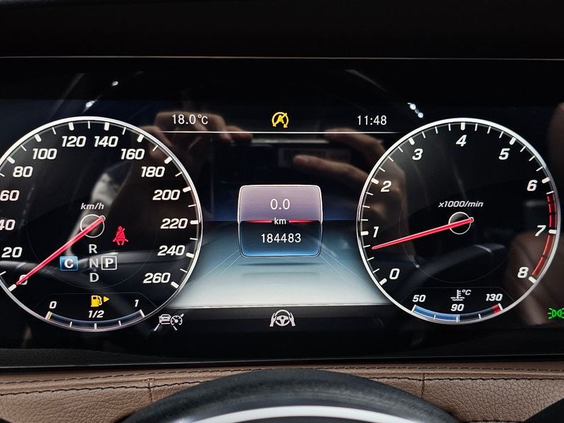 2018 Mercedes-Benz S-Class S560L 4MATIC photo 8